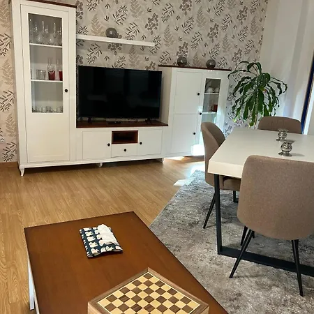 Hyp - Lord Parrulo Apartmán *
