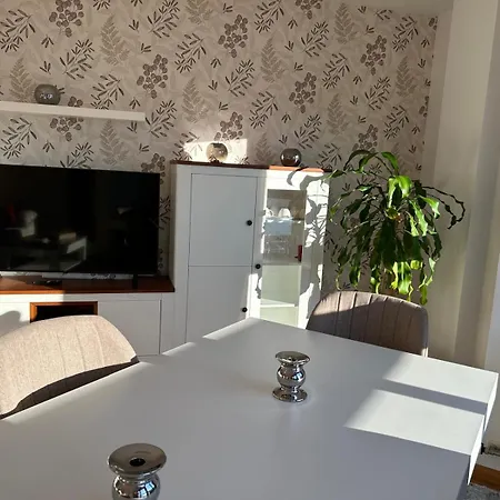 Hyp - Lord Parrulo Apartmán *