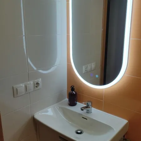 Hyp - Lord Parrulo Apartmán Arcade